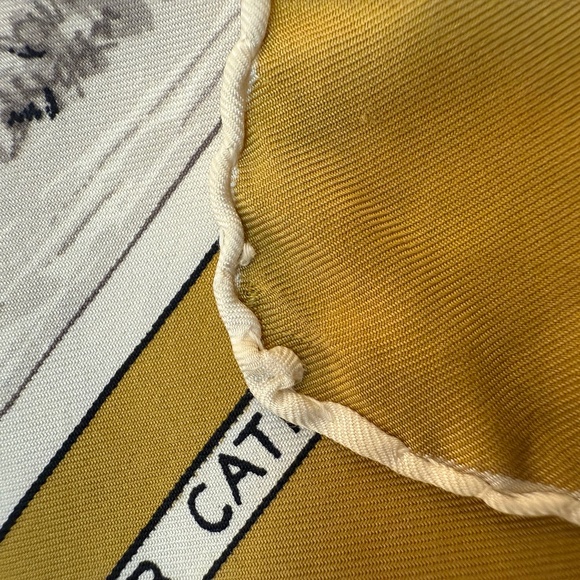 Vintage British Landmark Silk Scarf 🇬🇧 – Chichester Cathedral - 30" Square - Picture 10 of 15